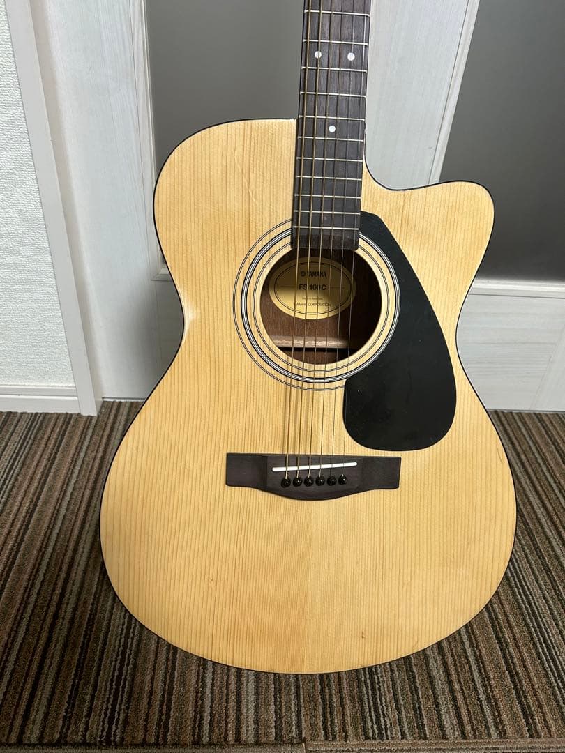 ヤマハYamaha FS 100C アコースティックギター　美品　ソフトパック付