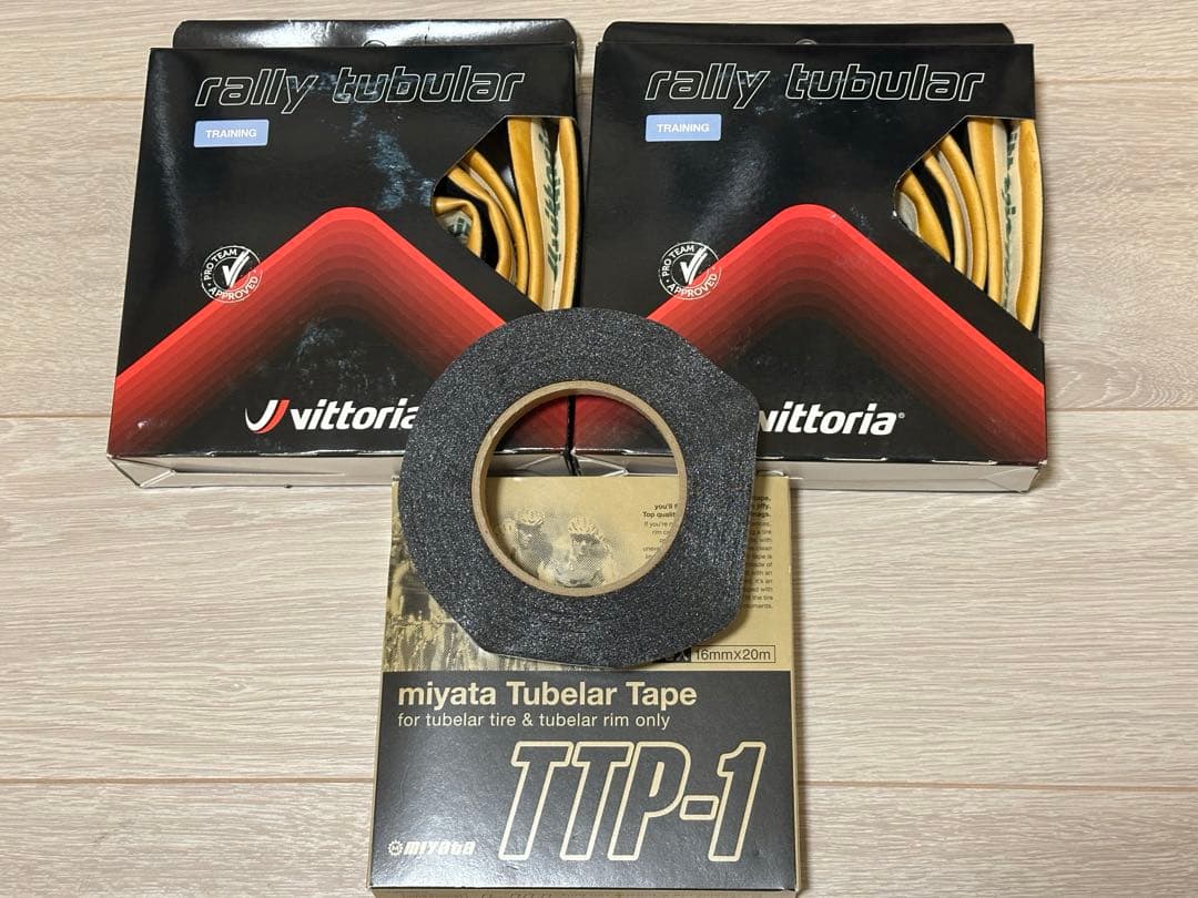Vittoria Rally Tubularタイヤ 2個とテープセット