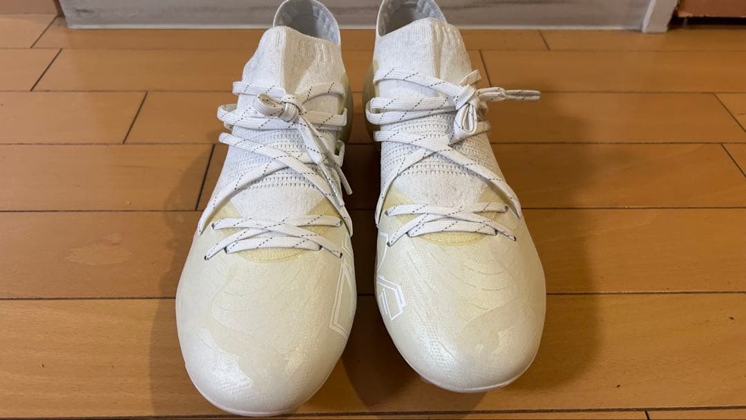 フューチャー Z 1.1 LAZERTOUCH FG/AG 26cm