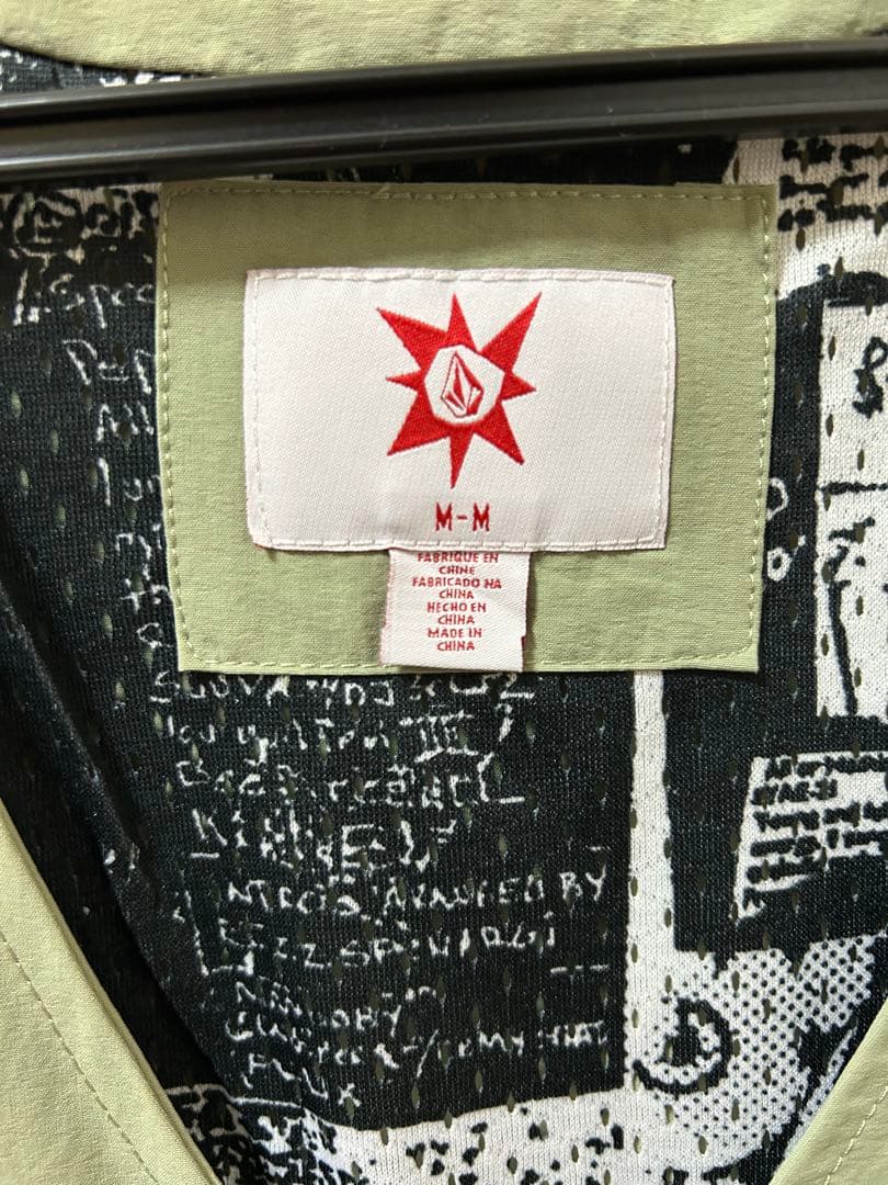 VOLCOM ナイロンベスト