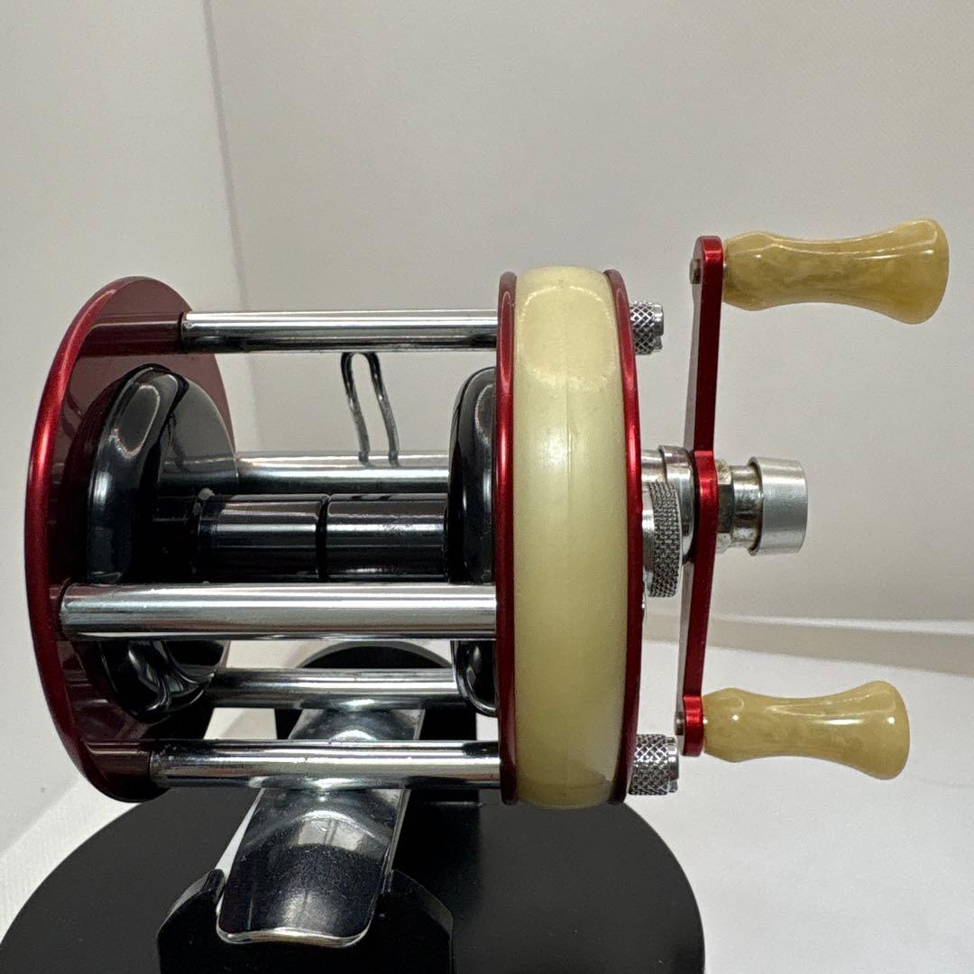 ABU 1750 A ベイトリール