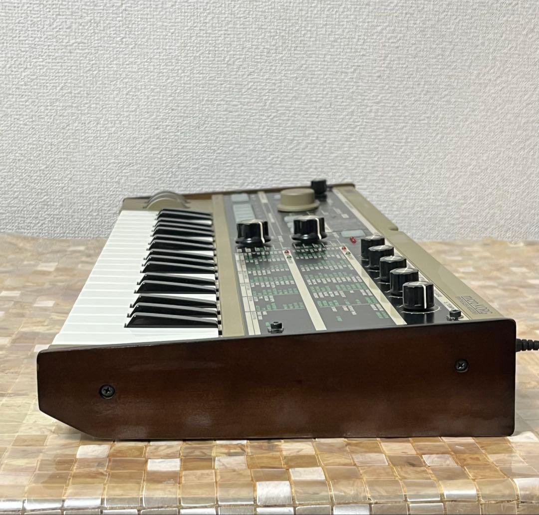 t*e様 KORG microKORG シンセサイザーとNumarkヘッドホンセ
