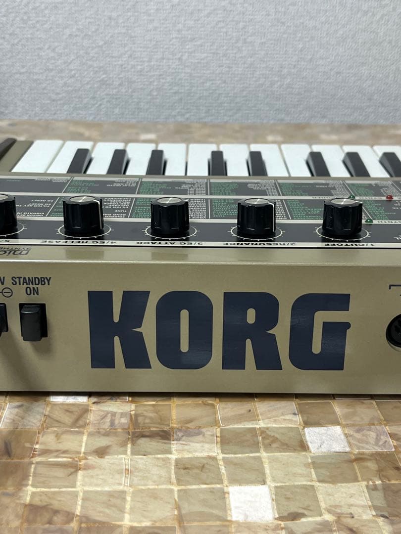 t*e様 KORG microKORG シンセサイザーとNumarkヘッドホンセ