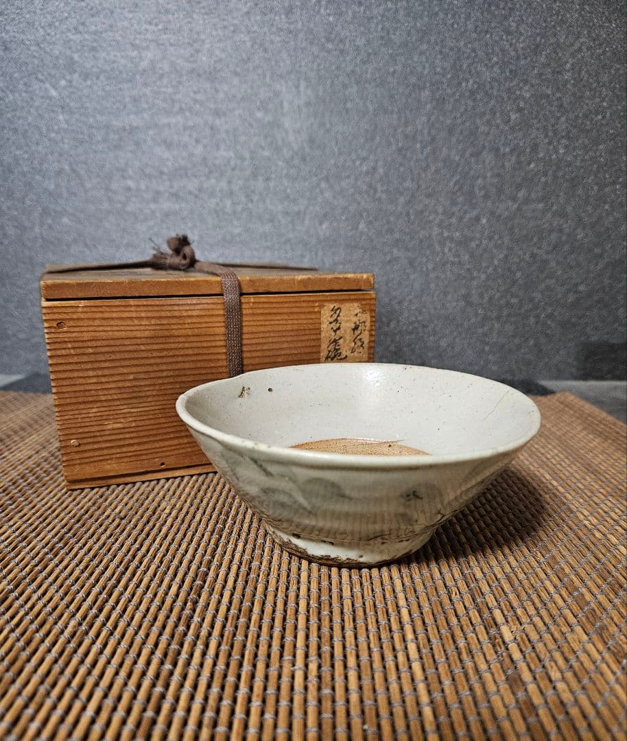 中国古美術】古玩　明代　南方系　青花　古染付　花図　茶碗　古安南　荒木高麗茶碗