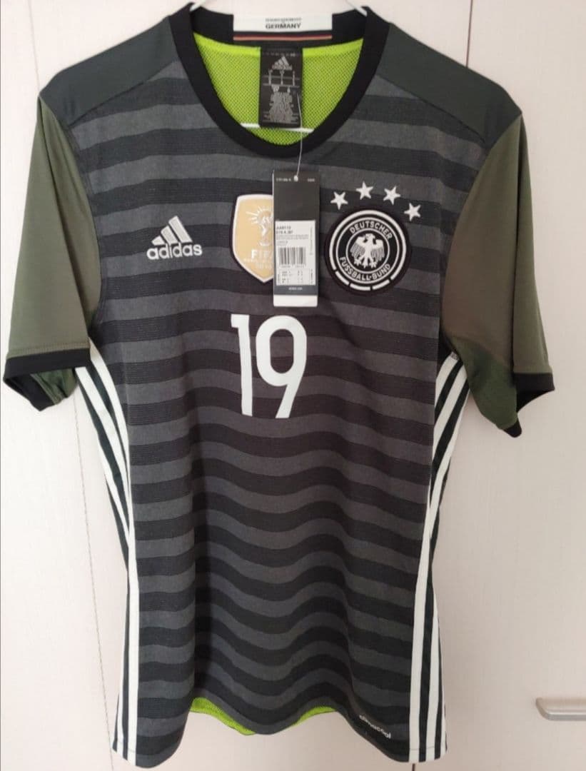 【未使用タグ付き】ドイツ代表　ゲッツェ　ユニフォーム　リバーシブル