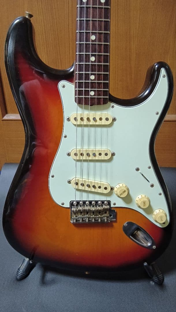 Fender Japan Stratocaster サンバースト