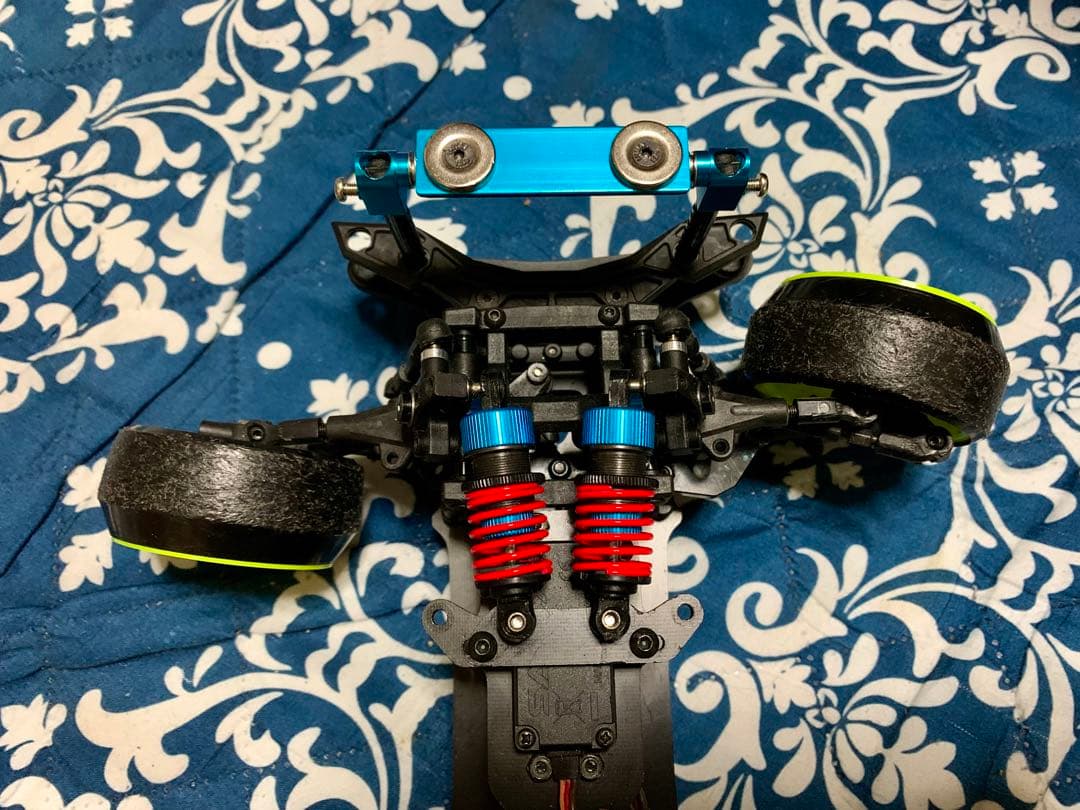 SAKURA D5 シャーシ＆メカです 送受信機&バッテリー&ボディ&ジャイロ無