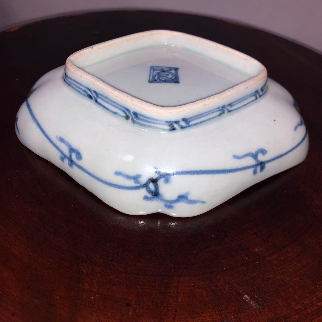 古伊万里染付　桜花楼閣山水文隅入菱形皿　型紙擦り