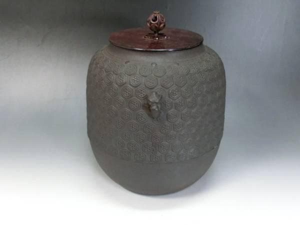 茶釜■亀甲文 浄榮造 鉄窯 六角紋 獅子耳付 透かしつまみ 煎茶道具 湯沸し■