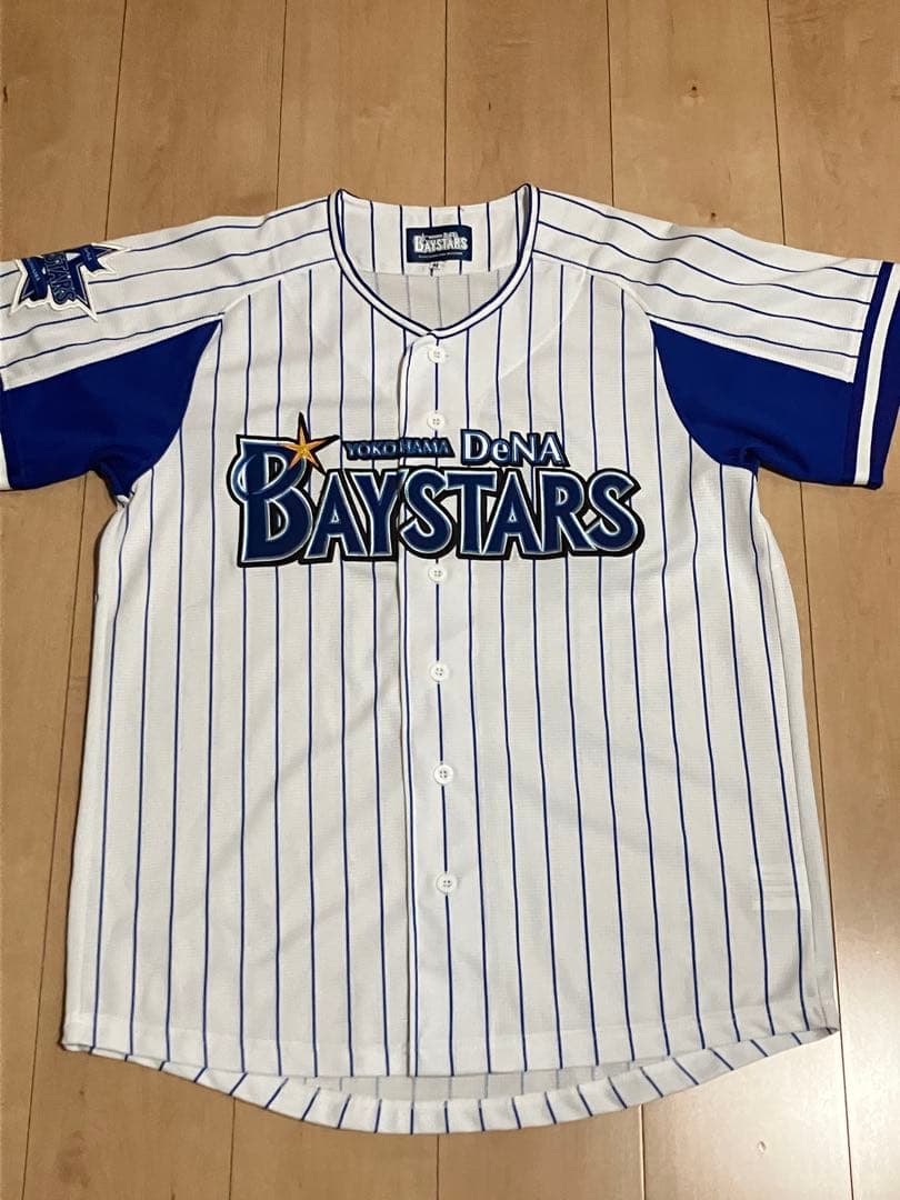 【18選手サイン入り】横浜DeNAベイスターズ レプリカユニフォーム　ワッペン型