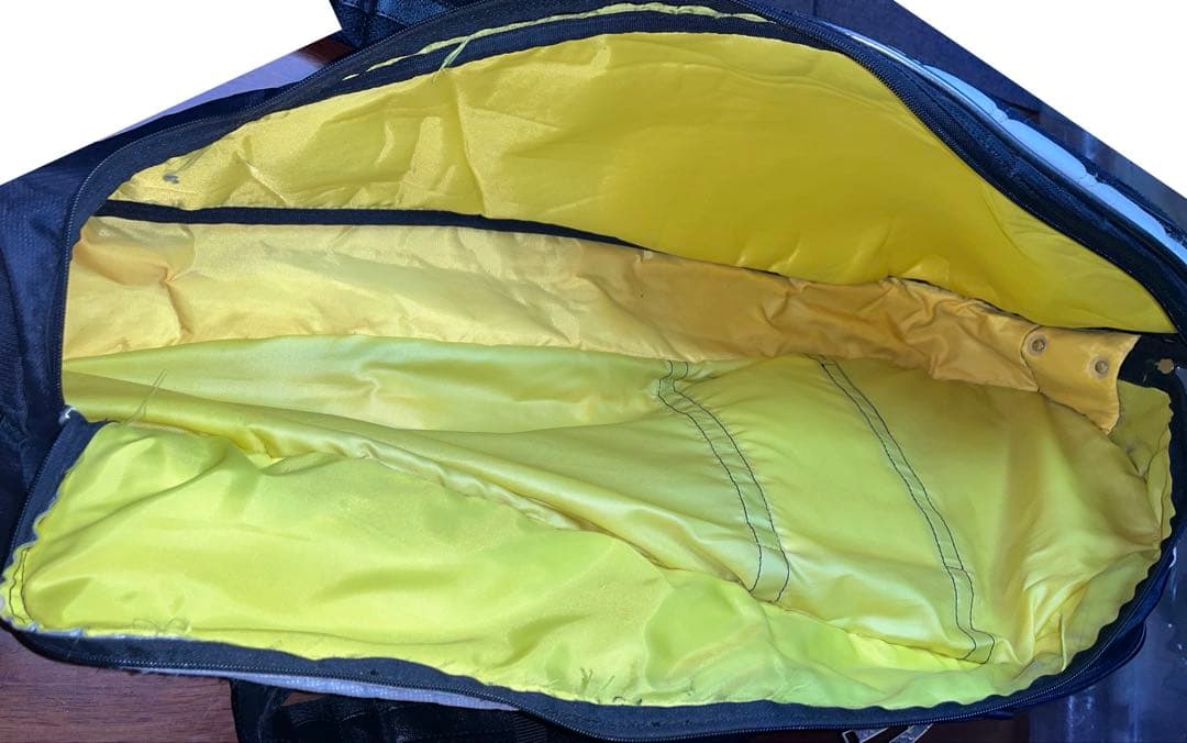 YONEX ソフトテニスバッグ 黒 ブラック シルバー 銀