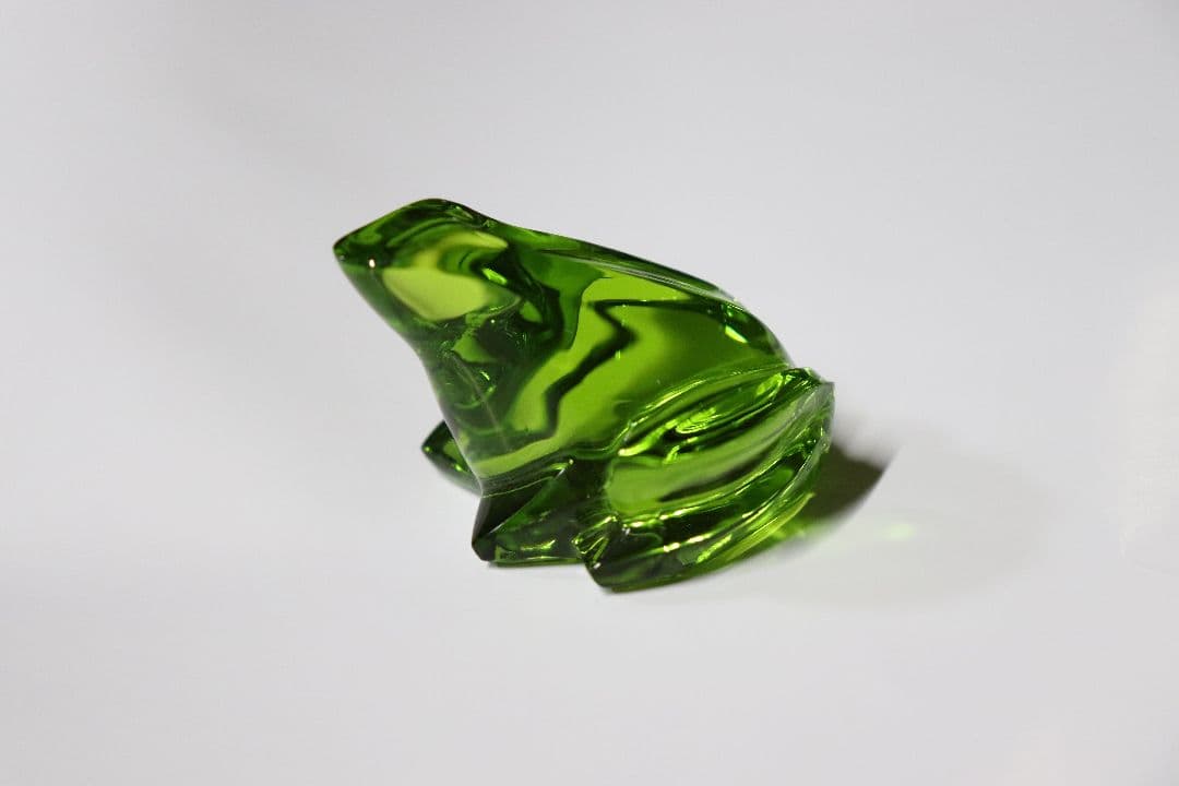 バカラ　Baccarat　クリスタル　カエル　置物　ペーパーウエイト　ガラス細工