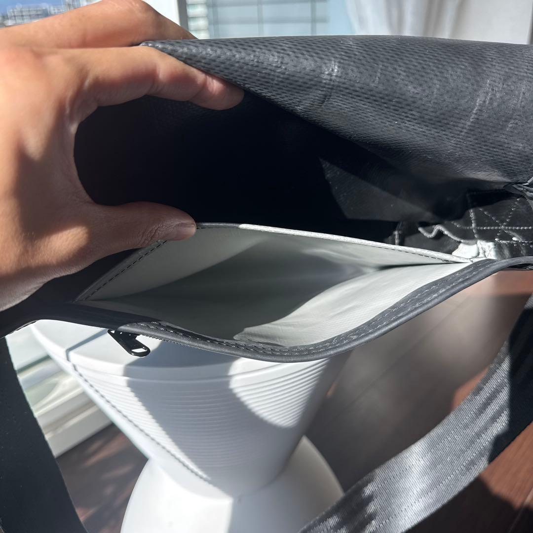 FREITAG メッセンジャーバッグ グレー/赤/黒