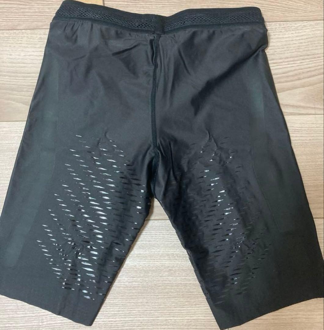 新品 アシックス SPEED TIGHT Sサイズ