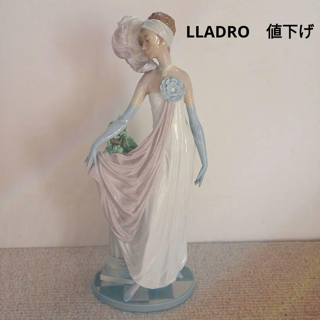 LLADROリアドロ人形陶器製女性像 置物 未使用品