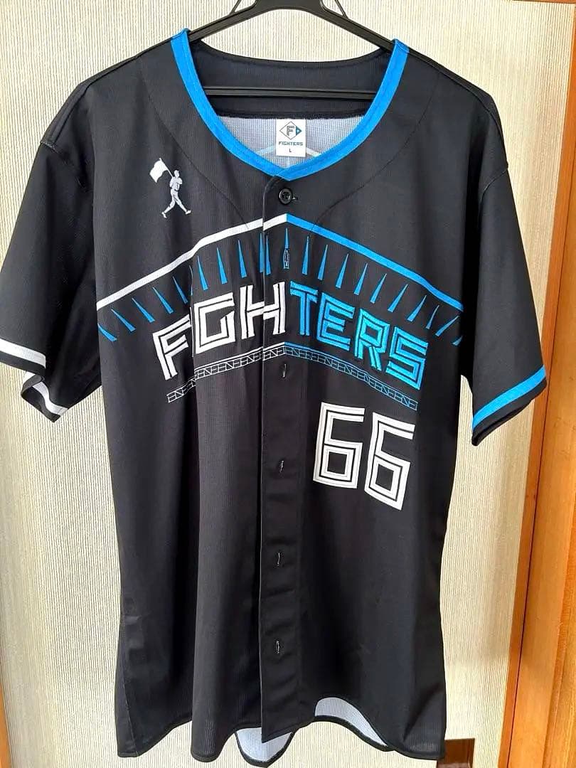 ファイターズ　万波中正　ユニフォーム　エスコンフィールド1周年記念ユニフォーム