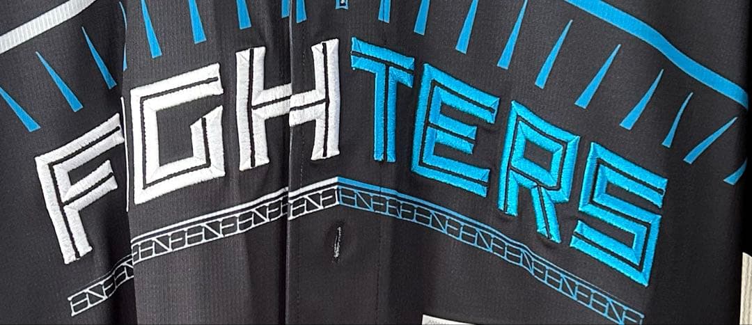 ファイターズ　万波中正　ユニフォーム　エスコンフィールド1周年記念ユニフォーム