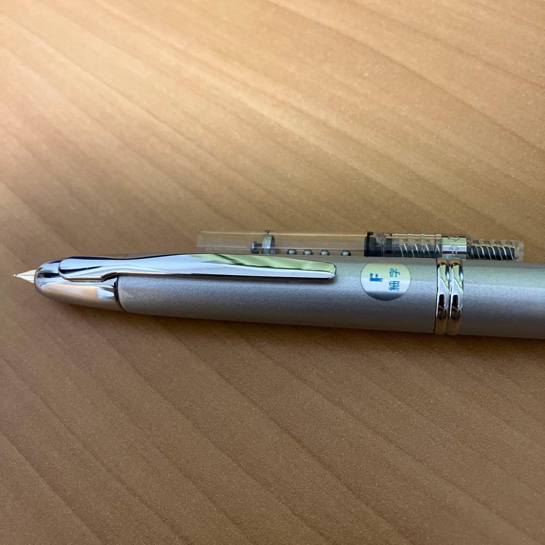 パイロット キャップレス 万年筆 シルバー F（細字） コンバーター付