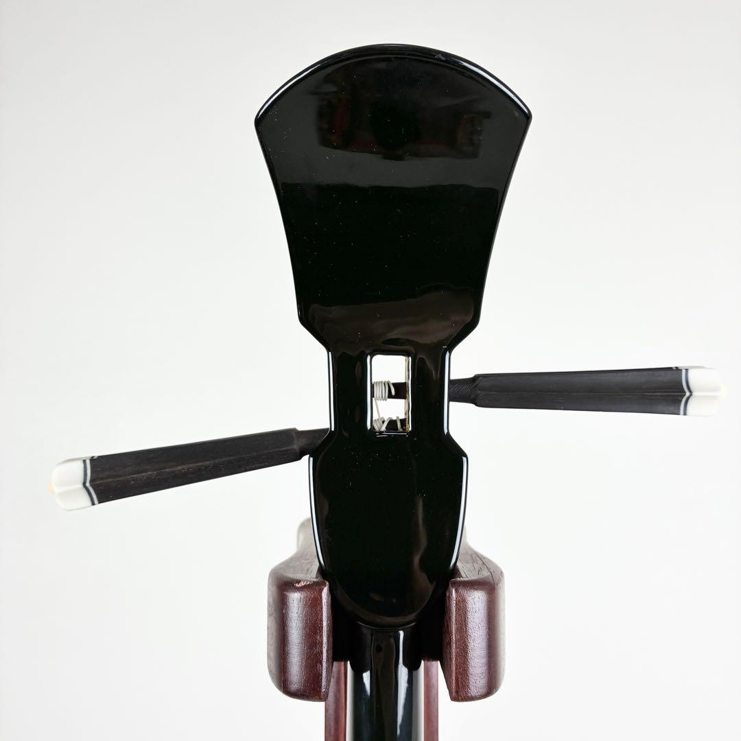 沖縄 三線 本蛇皮 黒漆 カラクイ1本欠品