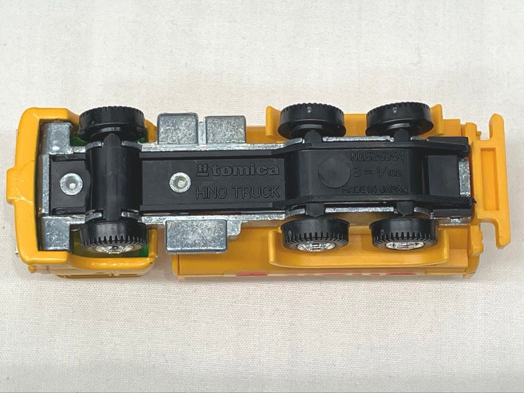 トミカ 日野 タンクローリー No.54 黒箱