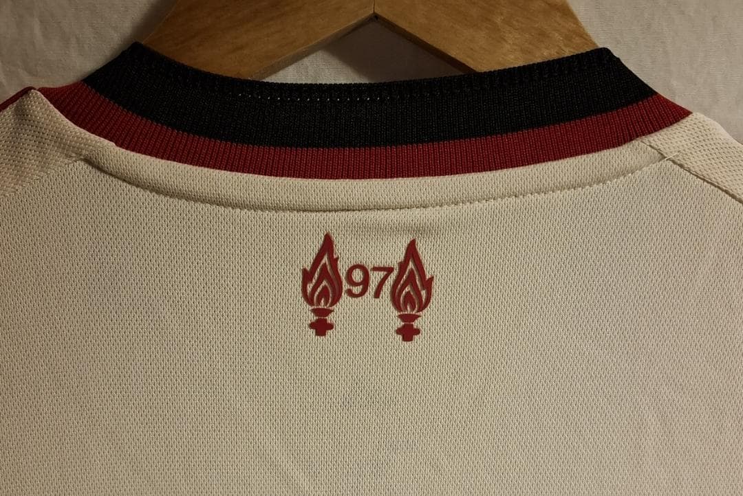 リバプール 25-26 レプリカユニフォーム アウェイ