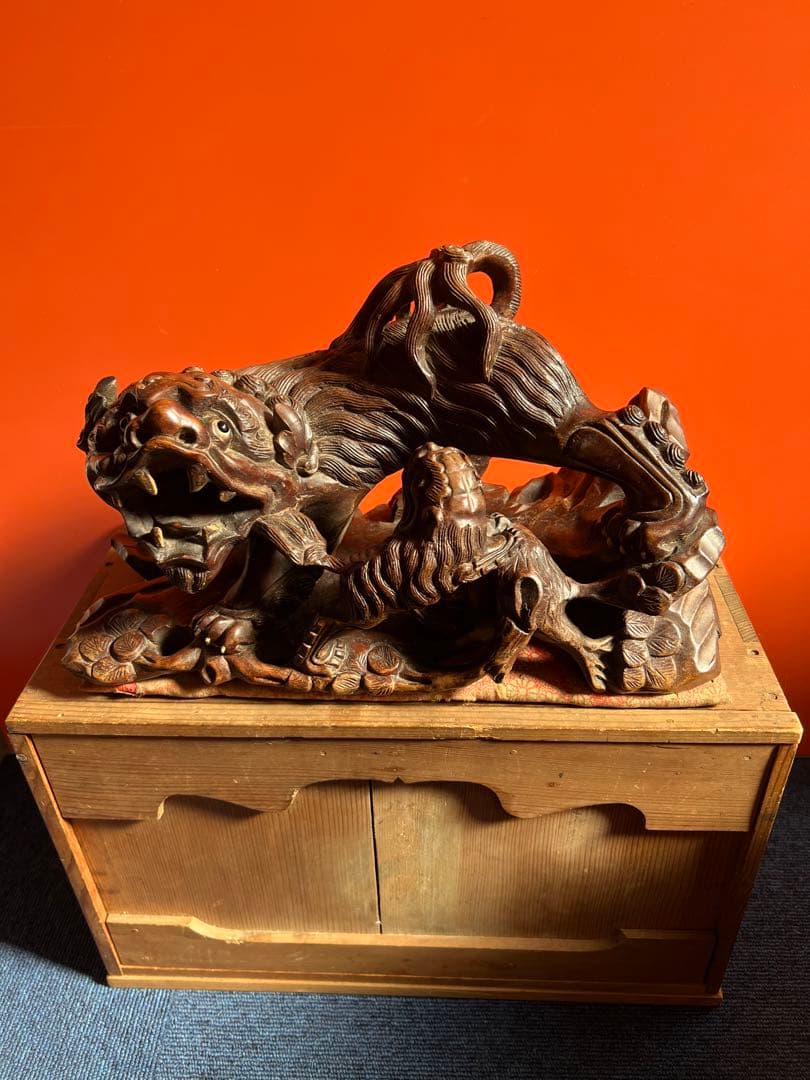 1231  木彫り　獅子　置物　時代物