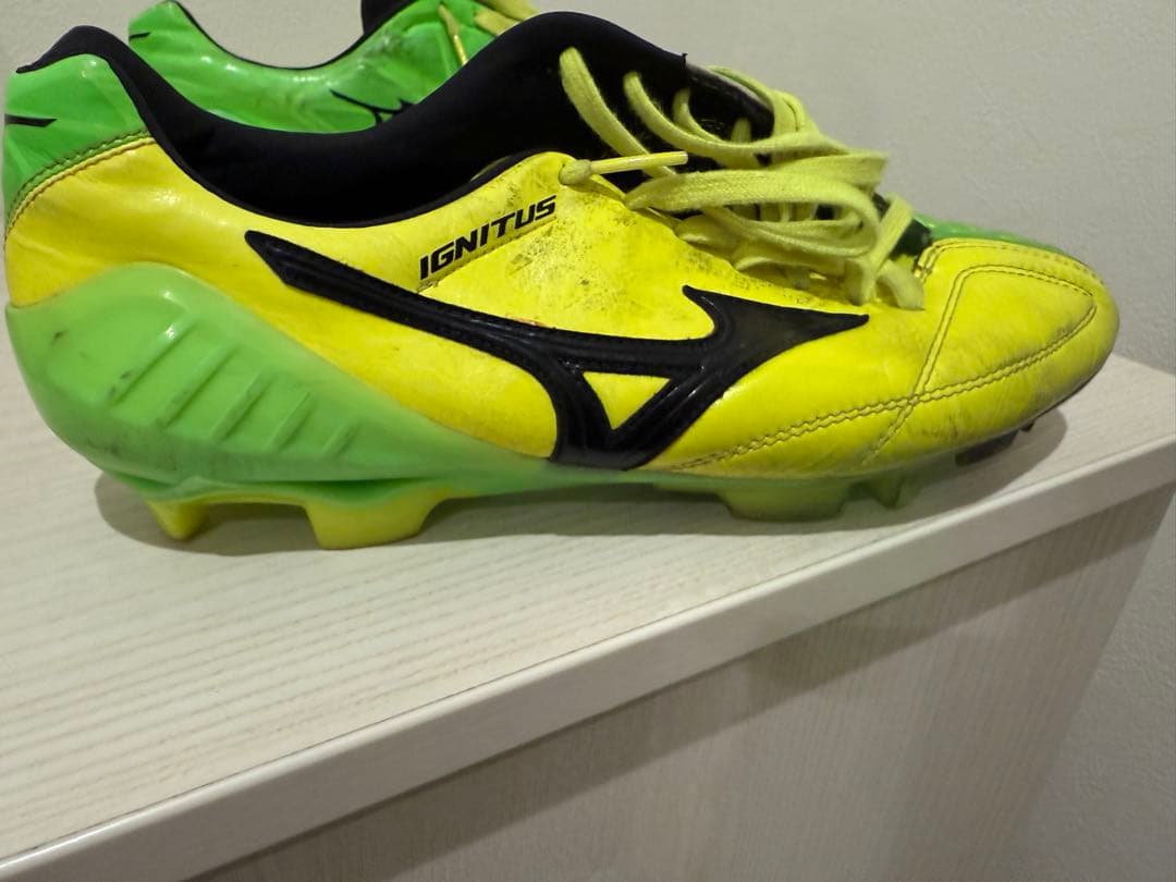 早い者勝ち　ミズノ　ウェーブイグニダス4ジャパン