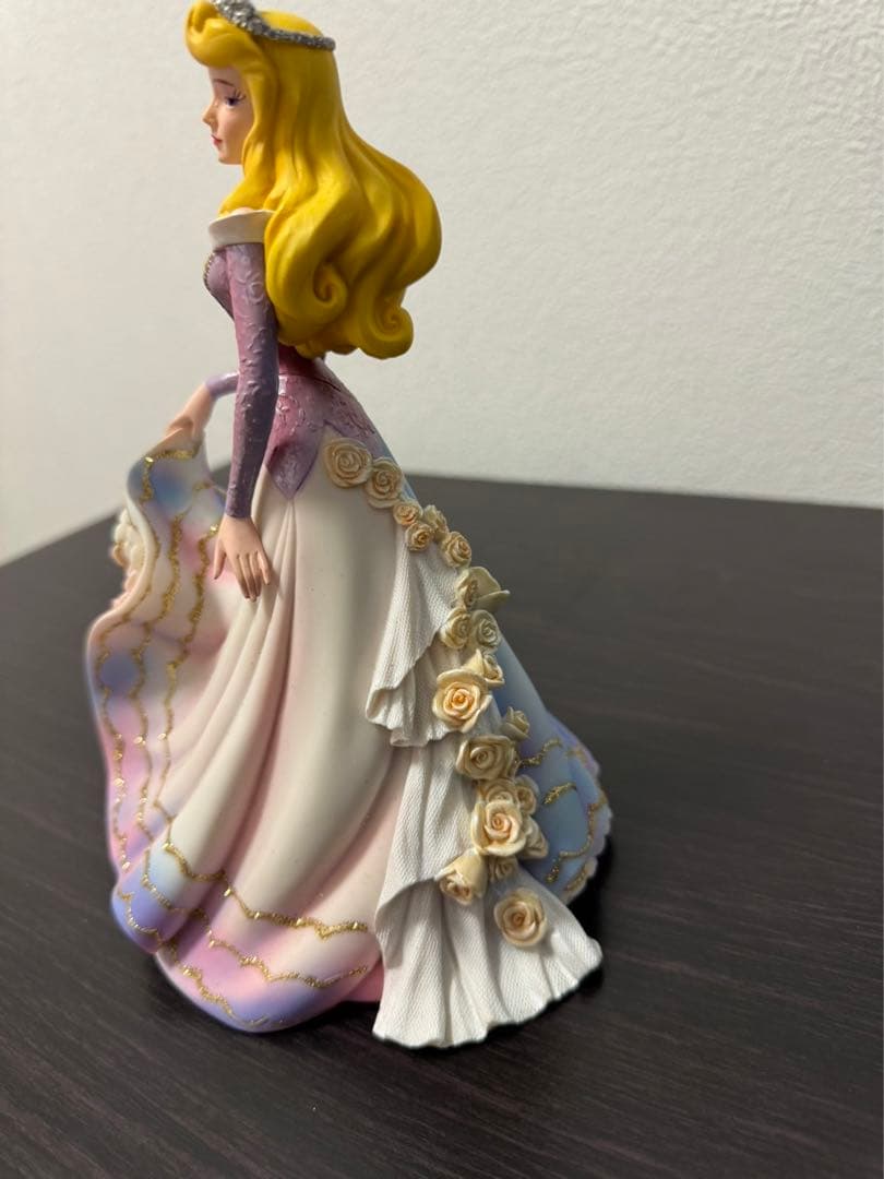 オーロラ姫　エネスコショーケースフィギュア