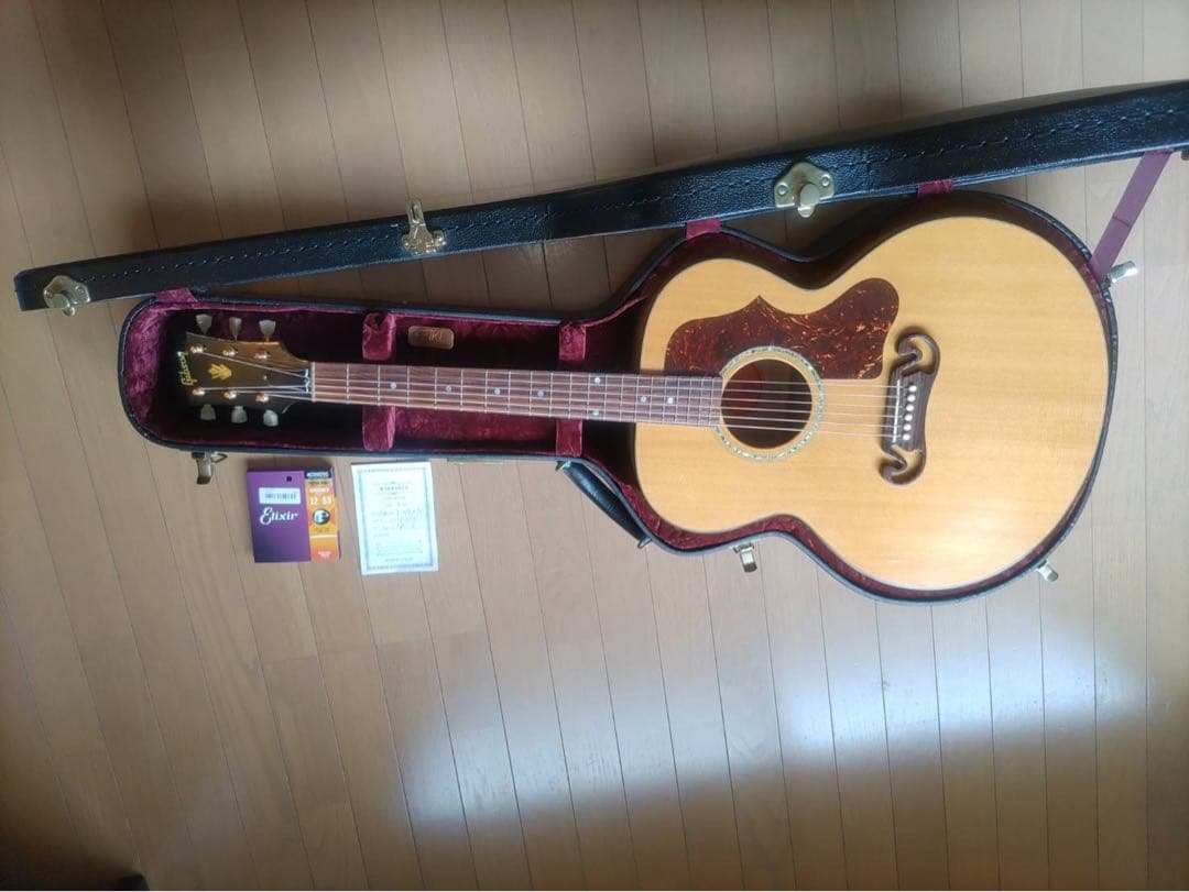 美品希少品　Gibson J-100XTRA 2001年製