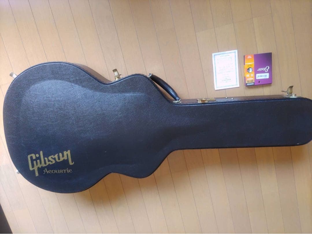 美品希少品　Gibson J-100XTRA 2001年製