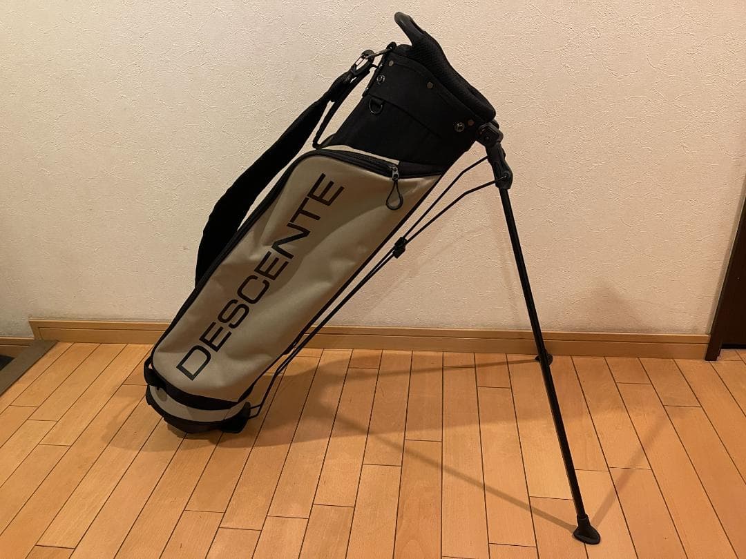 DESCENTE　キャディバッグ