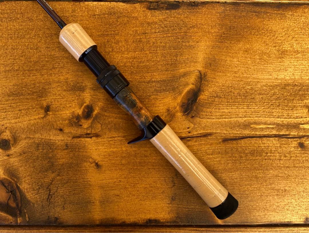 トラウトロッド　パックロッド　ベイトロッド　渓流釣り　天然木グリップ　源流