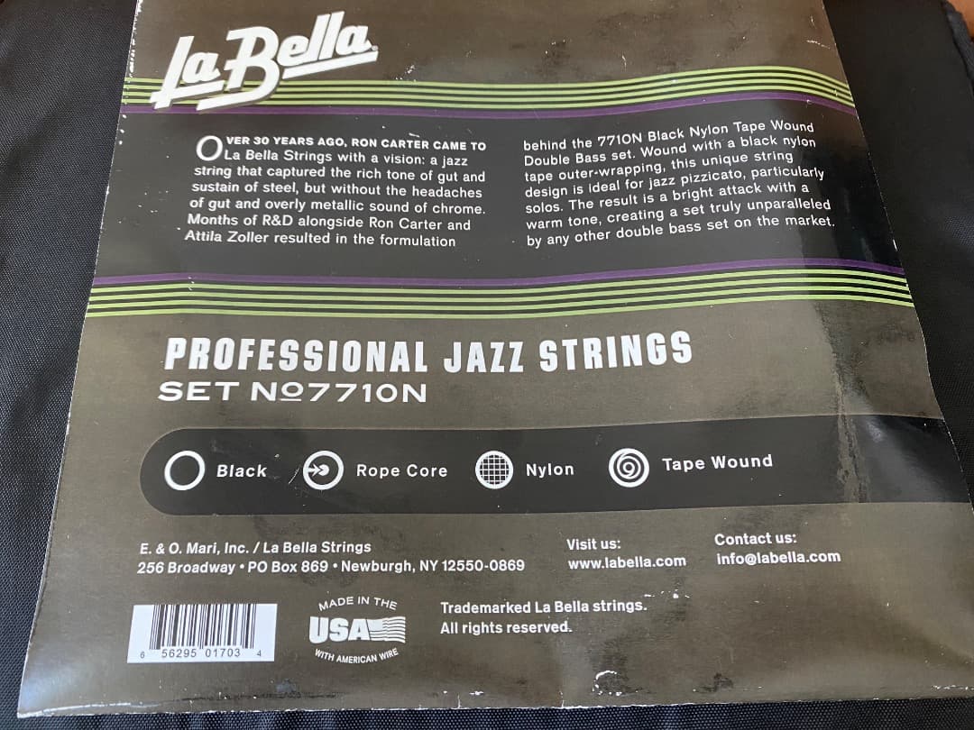 La Bellaブラックナイロン弦　中古セット