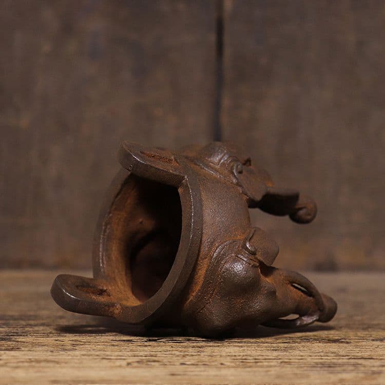 鉄器 鉄製 象脚炉 香炉 装飾品 現代工芸品 美術品 置物