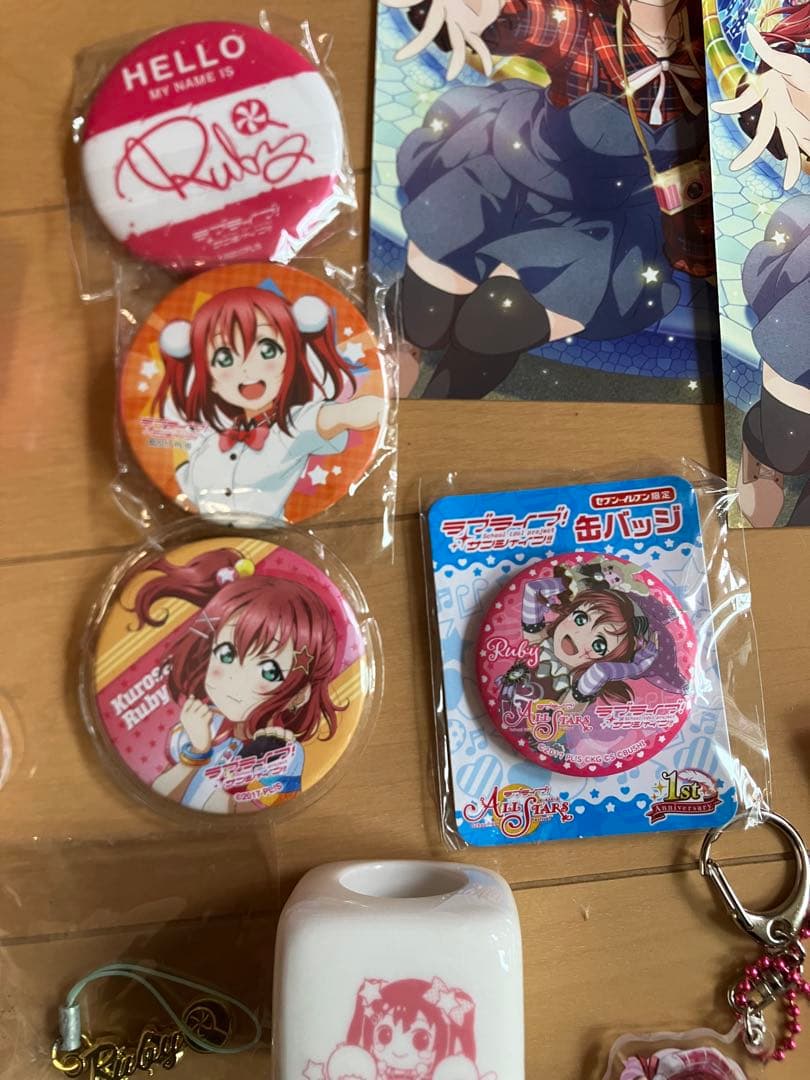 黒澤ルビィ グッズセット 缶バッジやポスター 、アクスタ等のセット