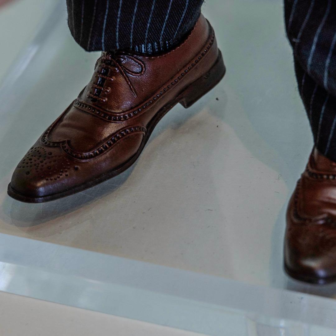 ブルースウェイン 1/6 カスタム バットマン ダークナイト ホットトイズ