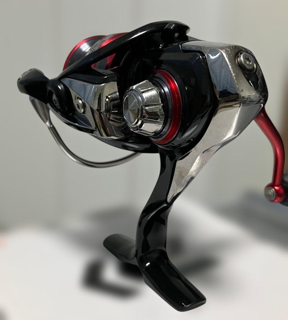 よ*ー様 18月下美人 MX LT2000S リール