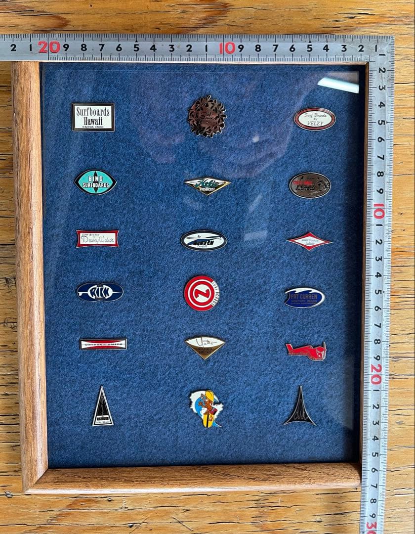 ビンテージサーフボードピンバッジコレクション額装　オールドサーフ ロングボード
