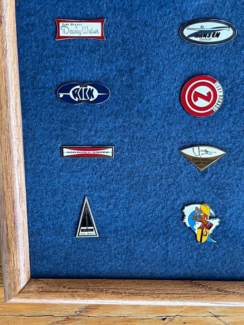 ビンテージサーフボードピンバッジコレクション額装　オールドサーフ ロングボード