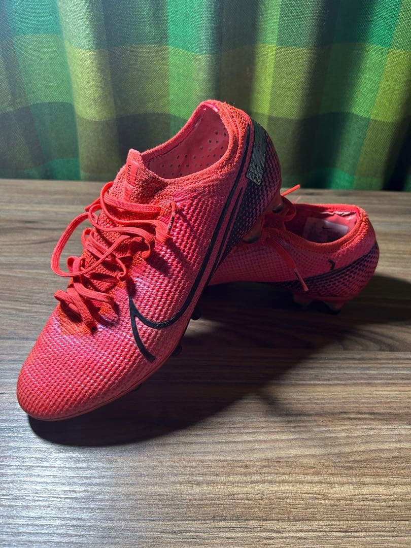 Nike Mercurial レッド FGシューズ　24.5cm