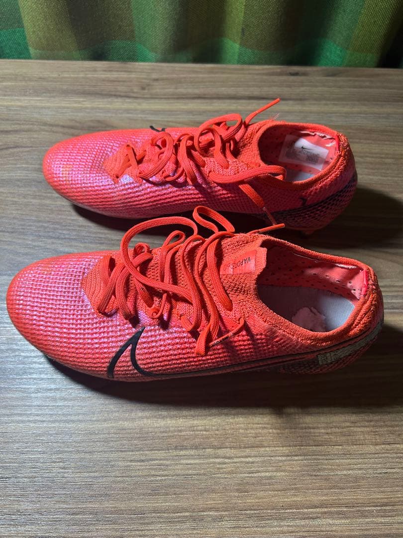 Nike Mercurial レッド FGシューズ　24.5cm