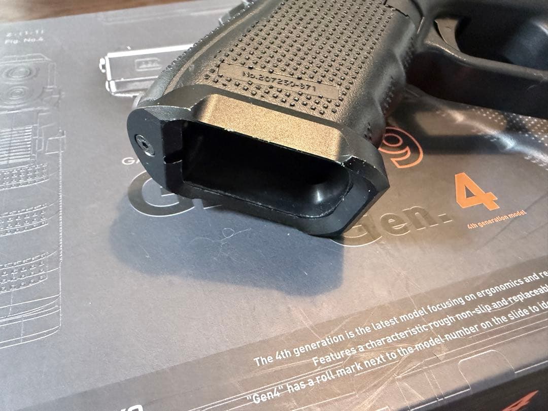 東京マルイ G19GNE4 Mk27mod2仕様 マガジン3本 メガフィット付き