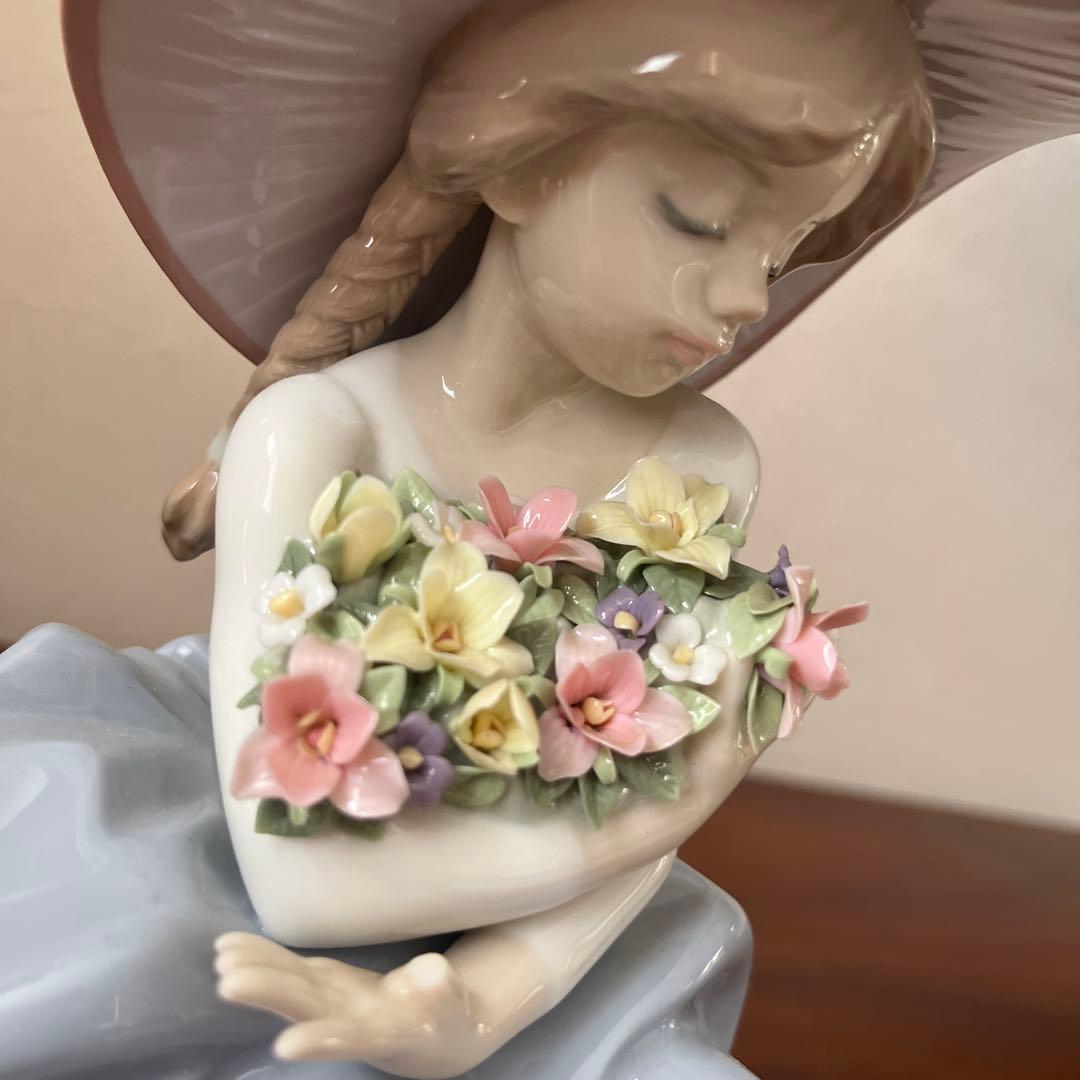 リアドロ　花の香りに包まれて　人形　置物