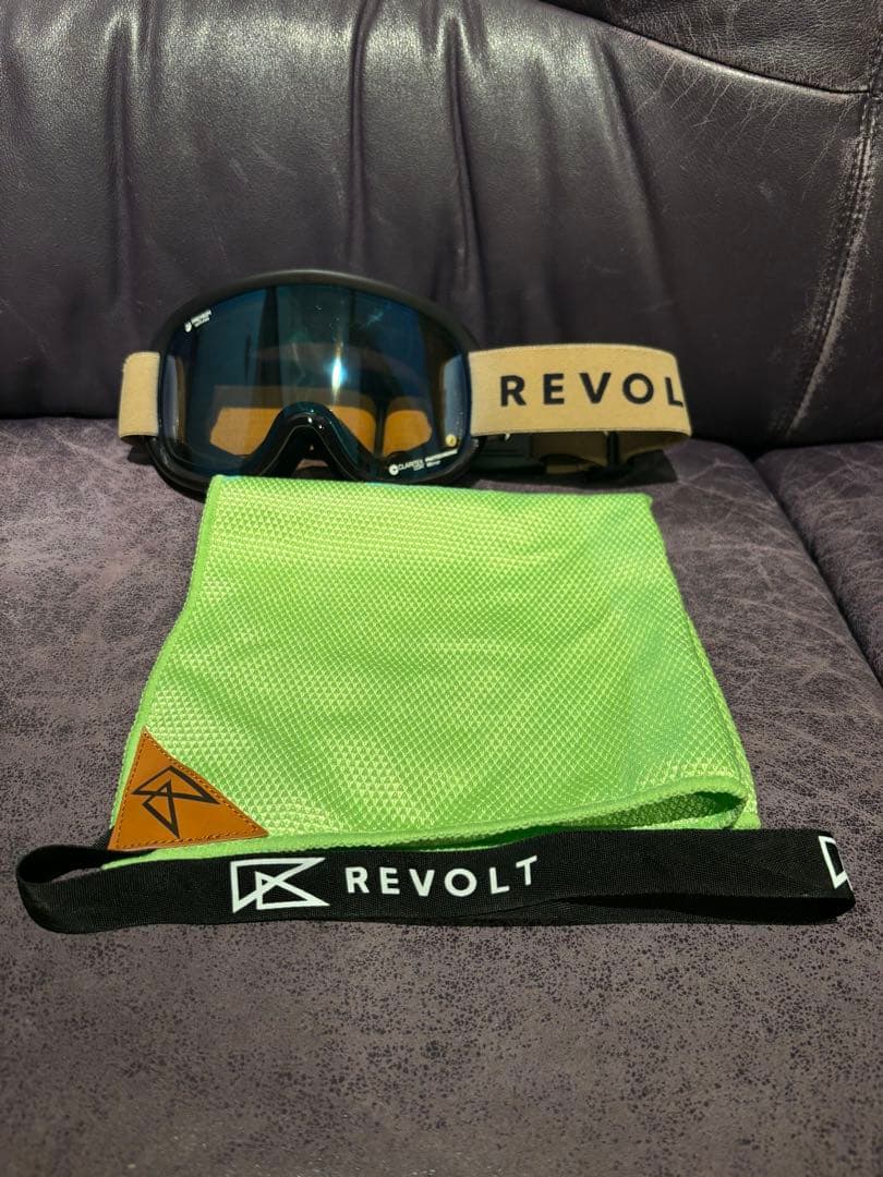 REVOLT リボルト　ゴーグル SUPER LIGHT FRAME 美品