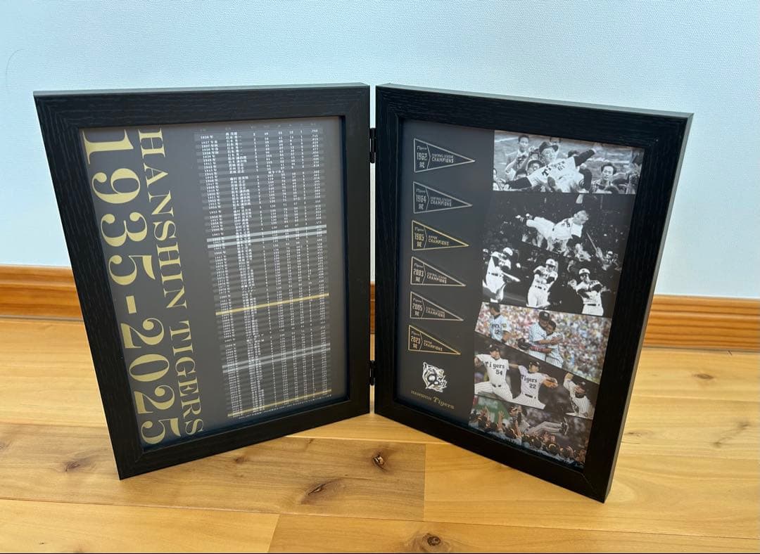 阪神タイガース　甲子園ジオラマ模型 + 90周年記念ピンバッジセット(+タオル)