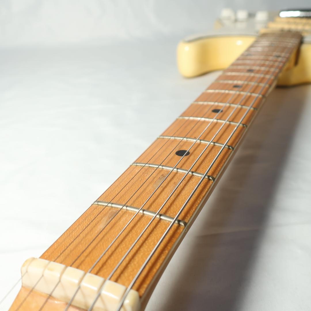 Founder ELECTRIC CUSTOM ストラトタイプ エレキ 弦交換済