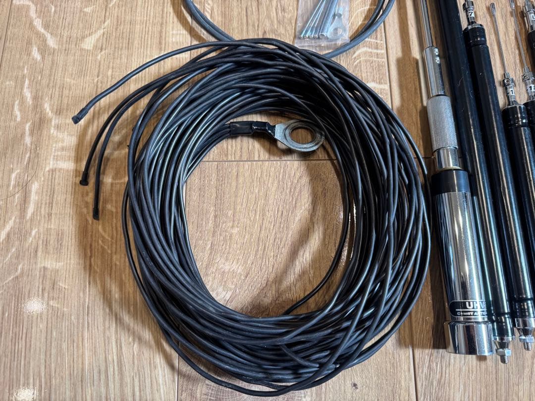 コメットUHV-9 3.5〜430MHz ラジアルケーブル付き