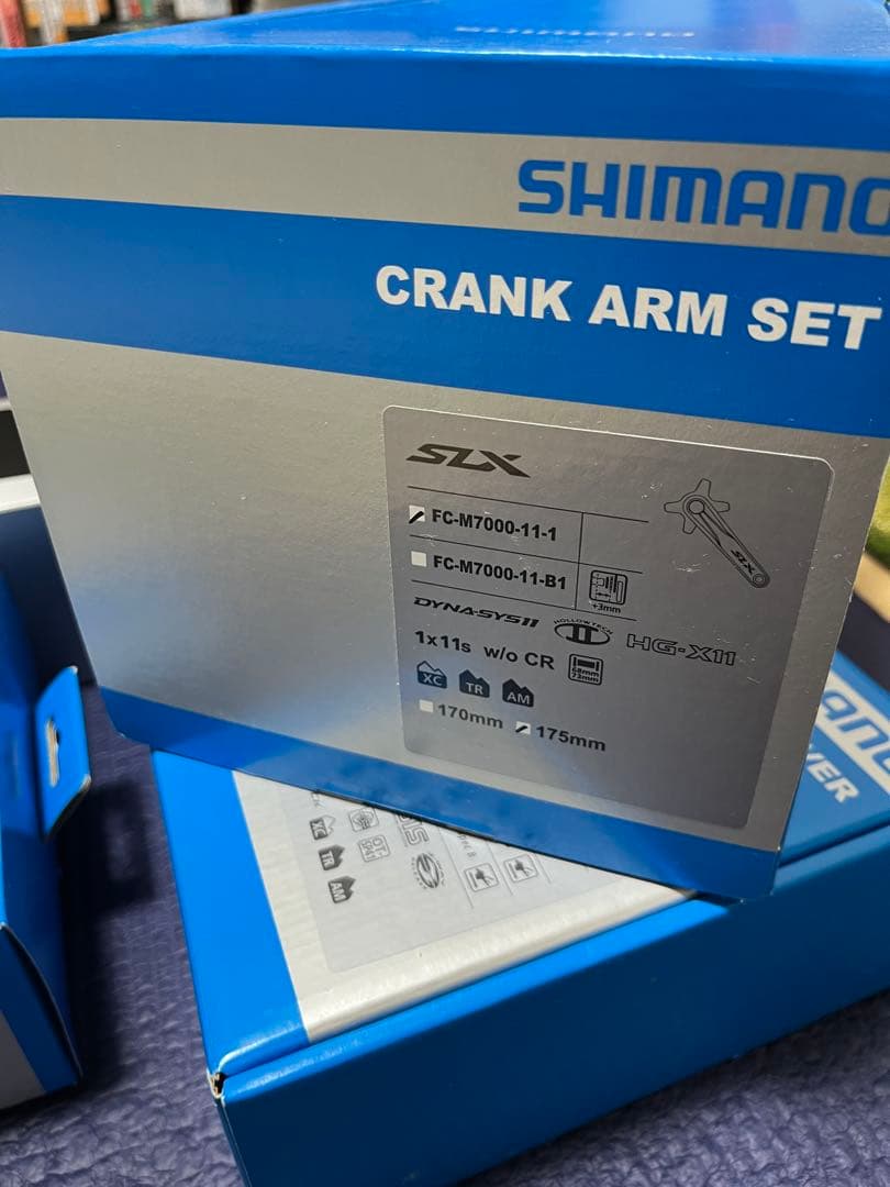 SHIMANO SLX クランクアームセット FC-M7000-11-1