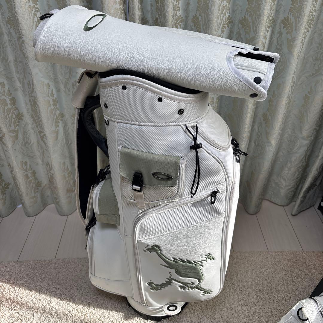 【人気モデル】オークリー ツアーモデル スカル キャディバッグ 3点セット