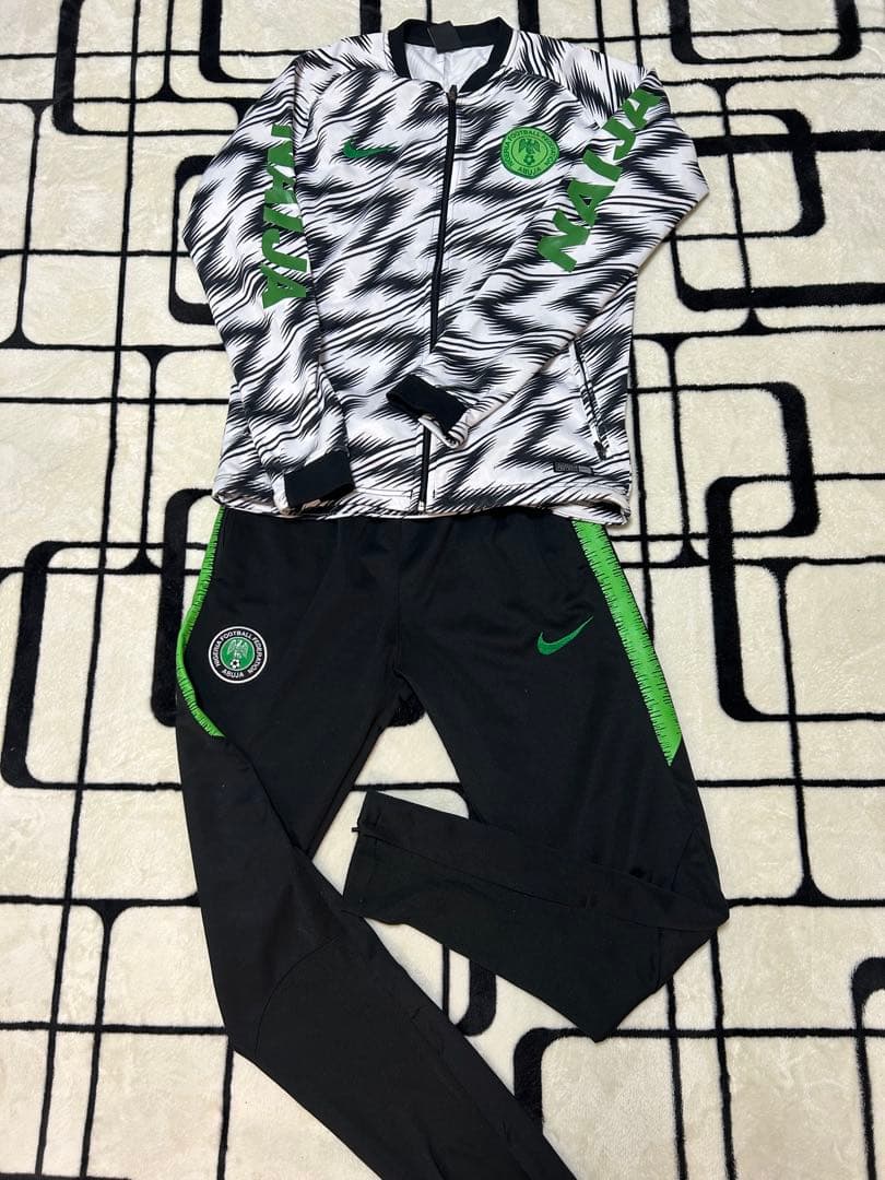 激安美品✨Nike ナイジェリア代表サッカー ジャージ上下セット✨